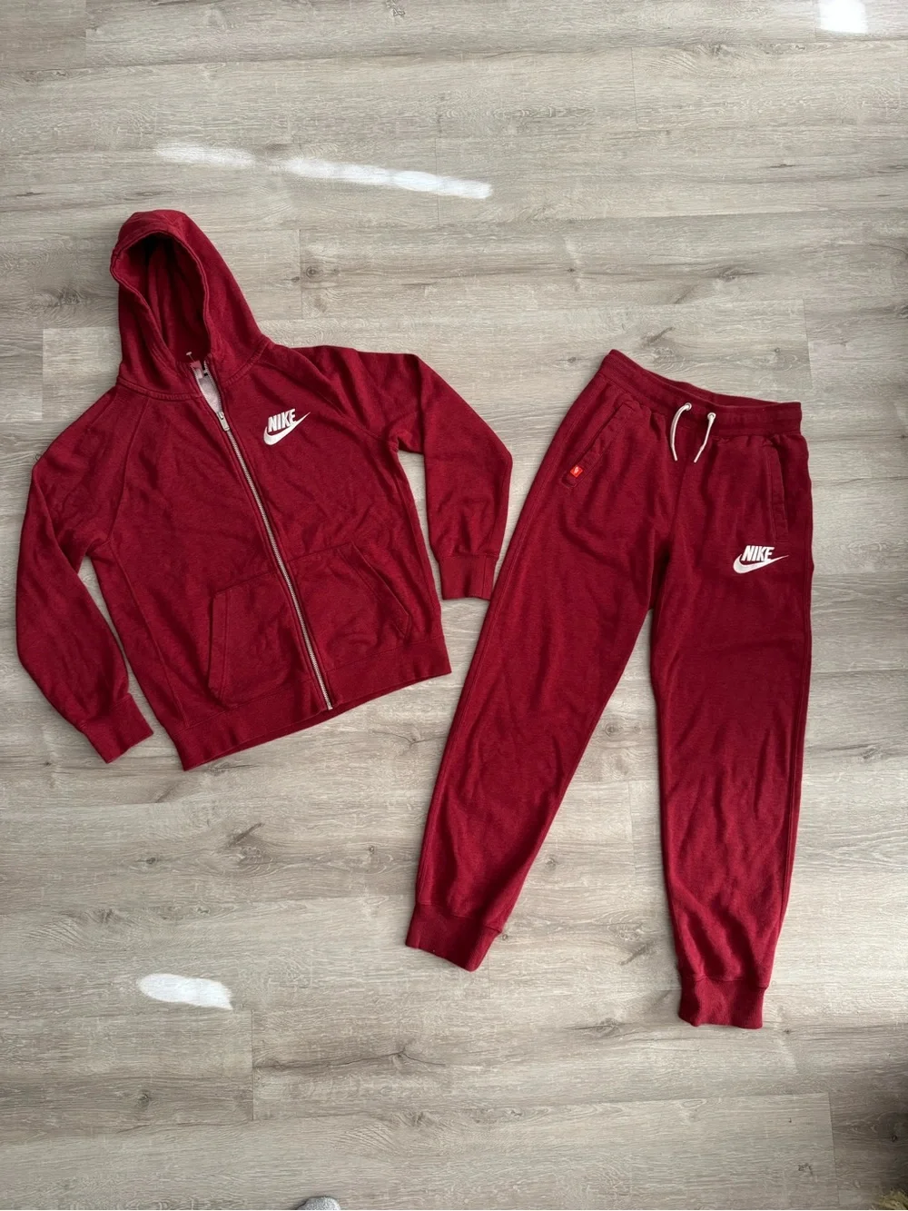 Nike Club Fleece Tracksuit Set Maroon Burgundy Kids XL Sweatshirt Joggers